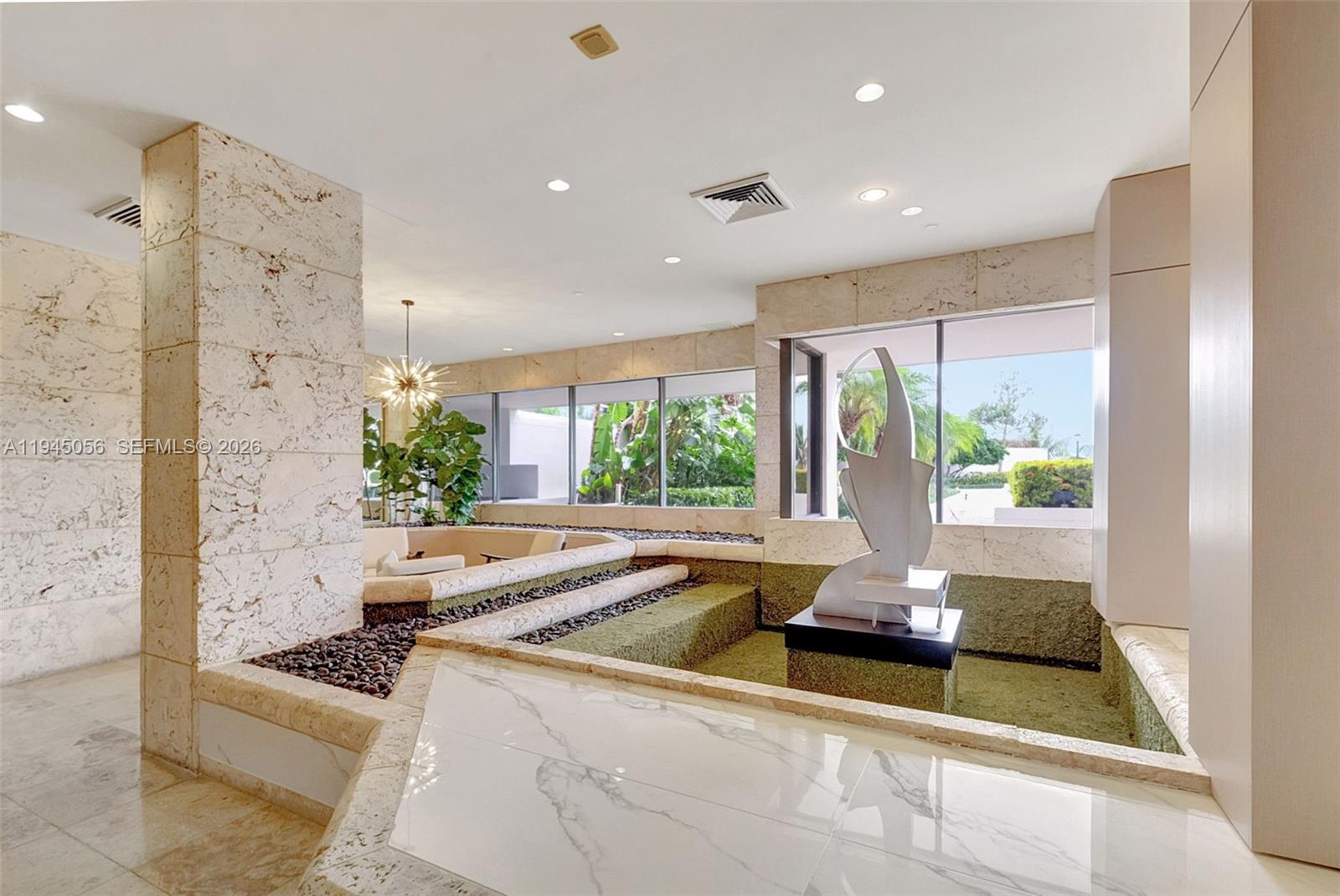 1000 Island Boulevard