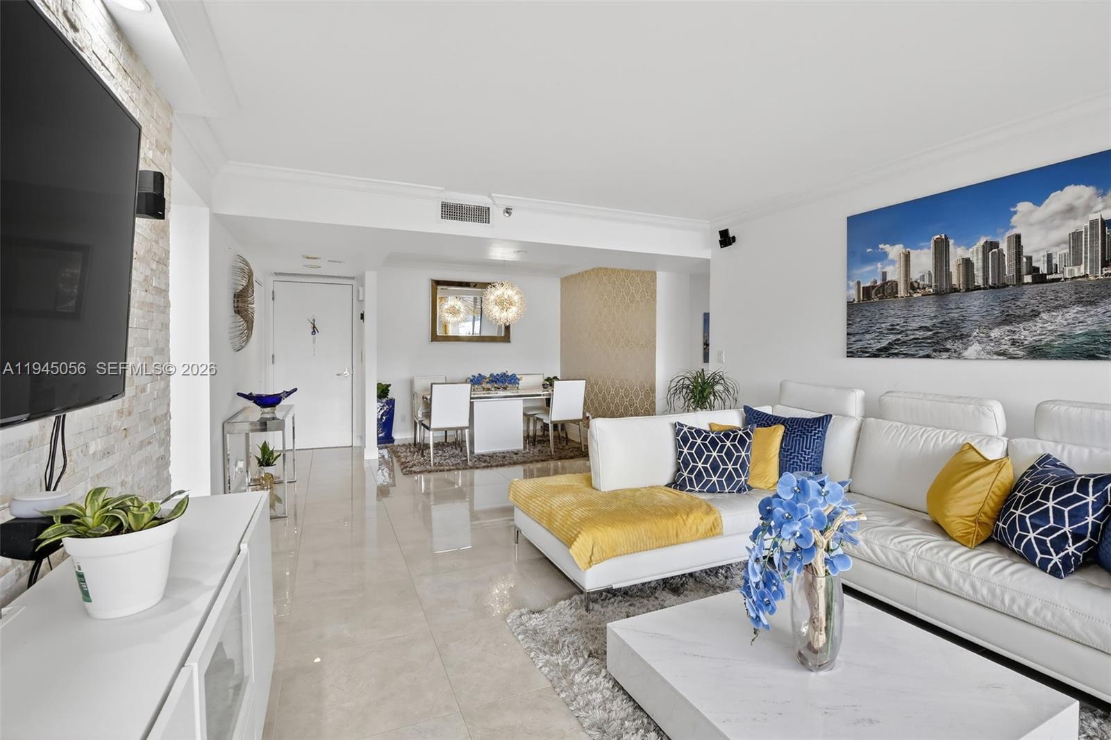 1000 Island Boulevard