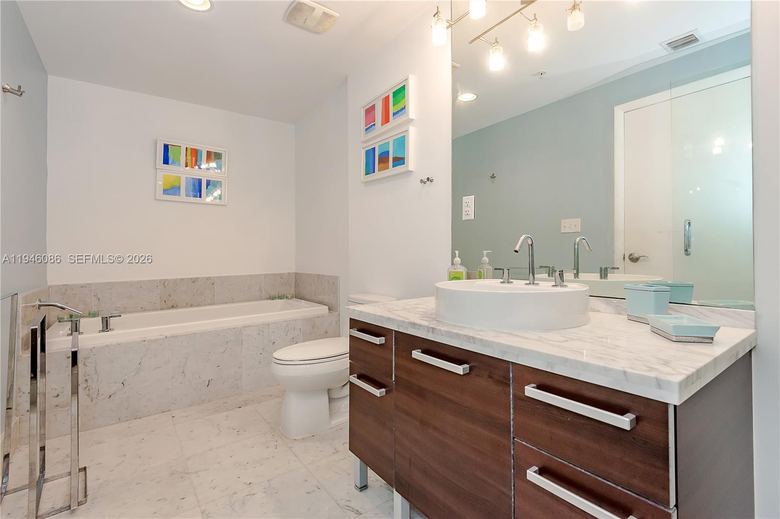 253 NE 2nd Street
