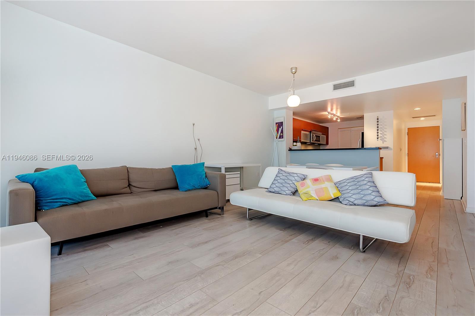 253 NE 2nd Street