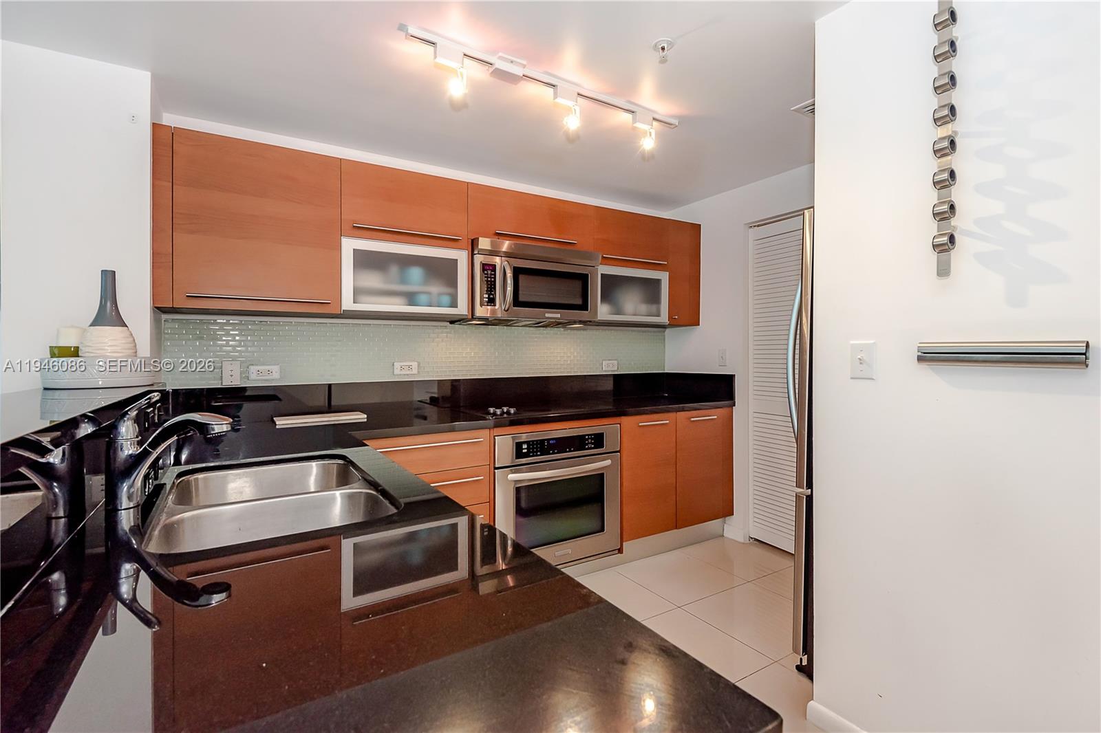 253 NE 2nd Street