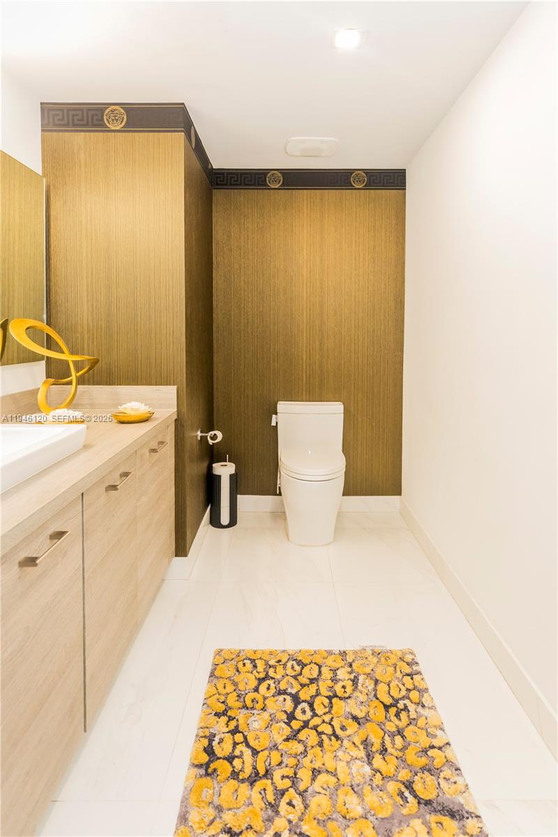 400 Sunny Isles Boulevard