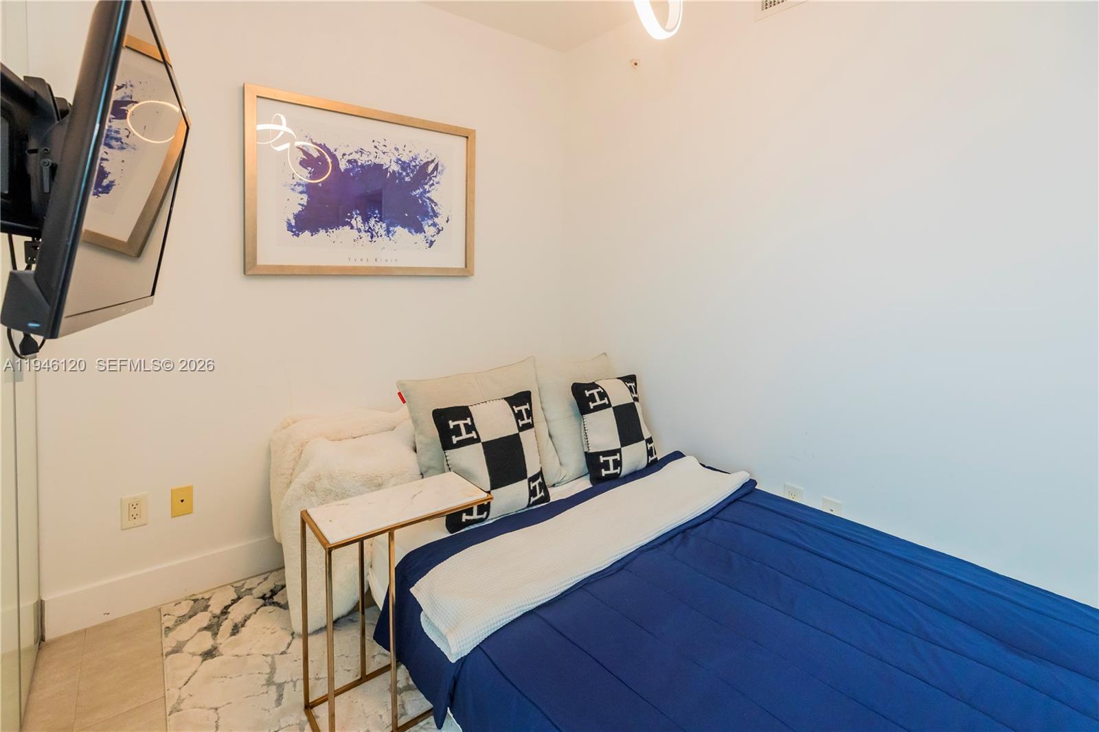 400 Sunny Isles Boulevard
