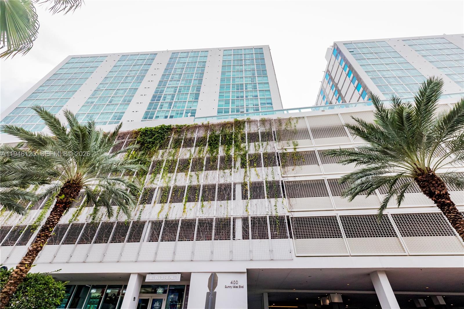 400 Sunny Isles Boulevard