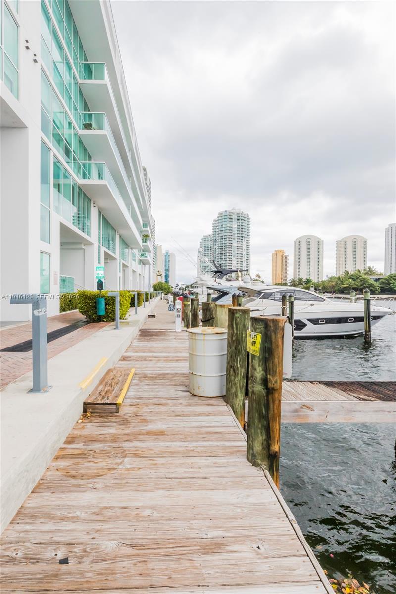 400 Sunny Isles Boulevard