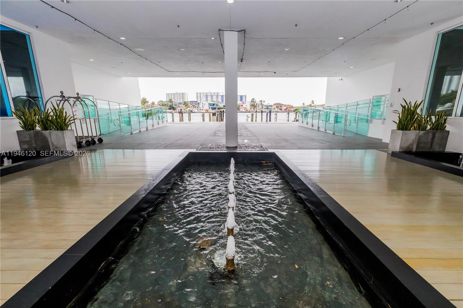 400 Sunny Isles Boulevard