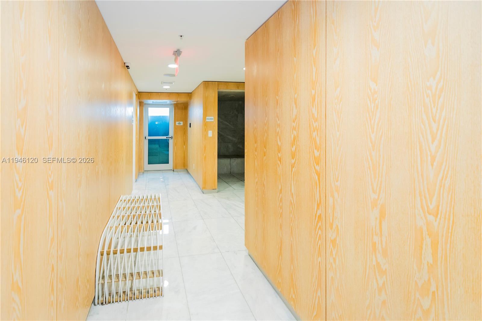 400 Sunny Isles Boulevard