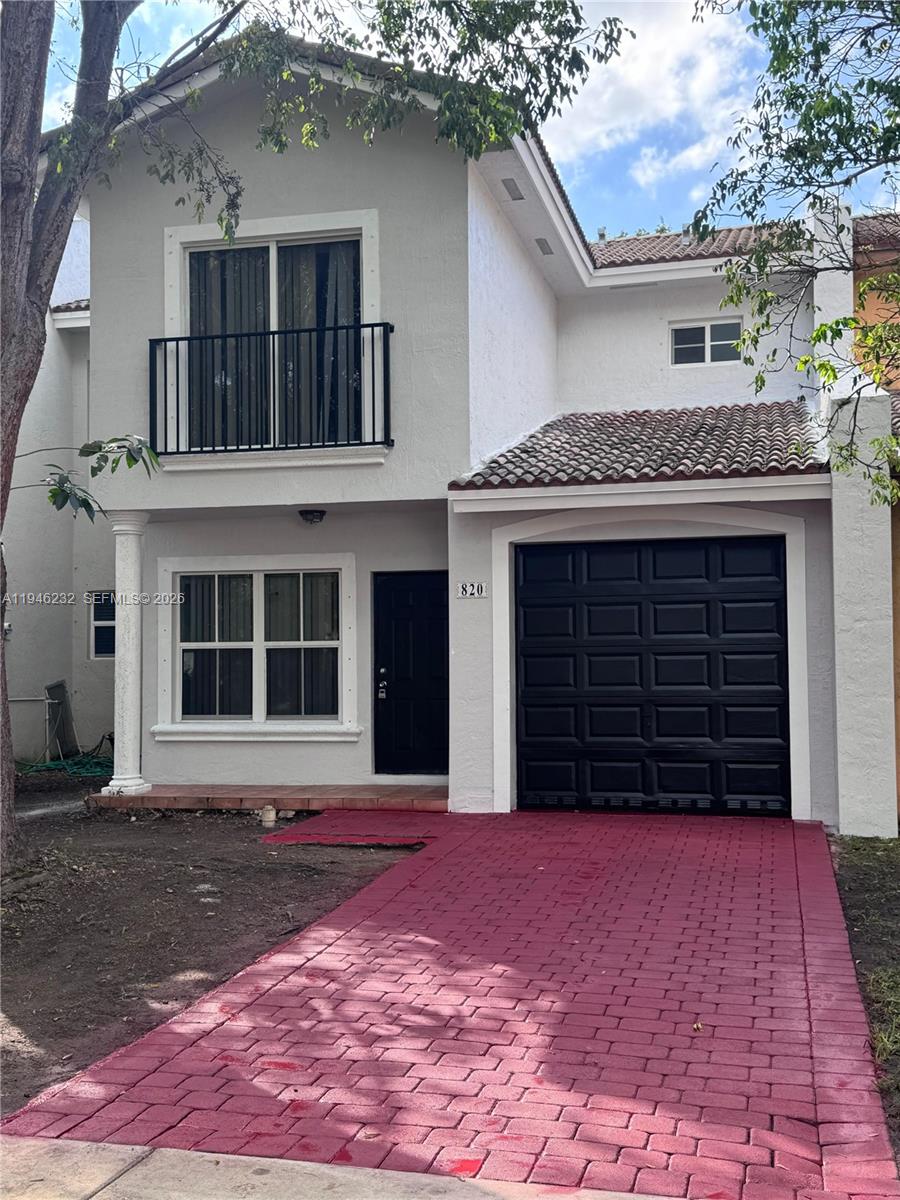 820 SW 6th Court