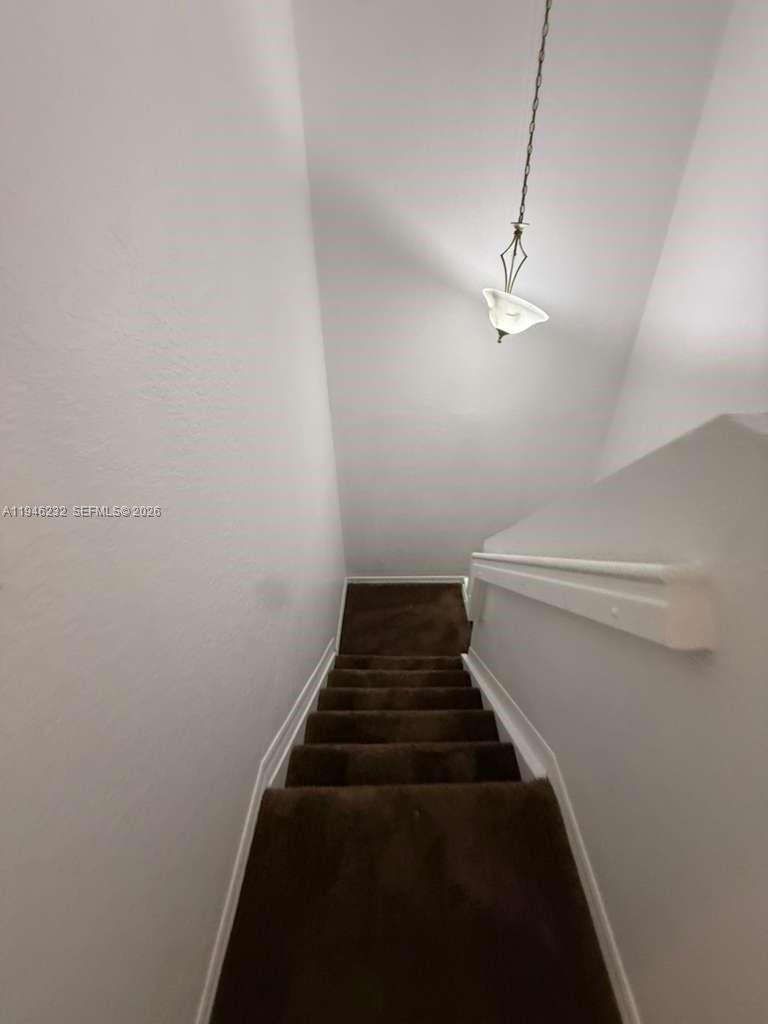 820 SW 6th Court
