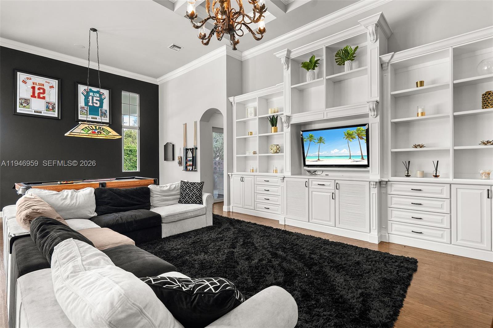 12401 N Stonebrook Circle