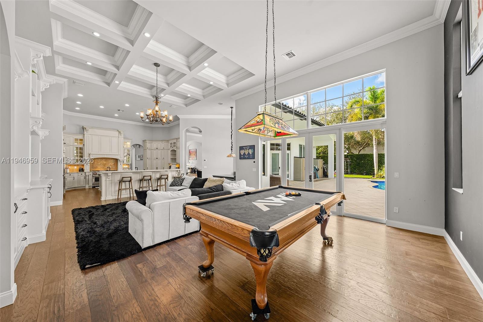 12401 N Stonebrook Circle