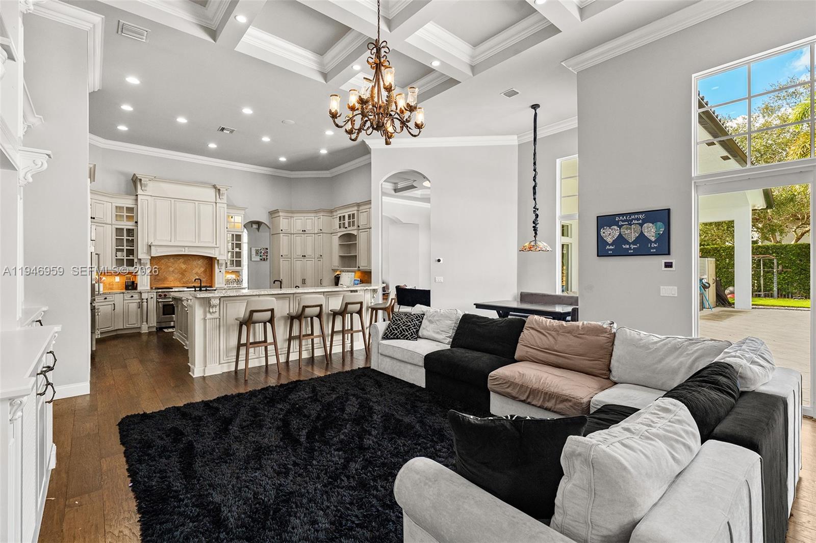12401 N Stonebrook Circle