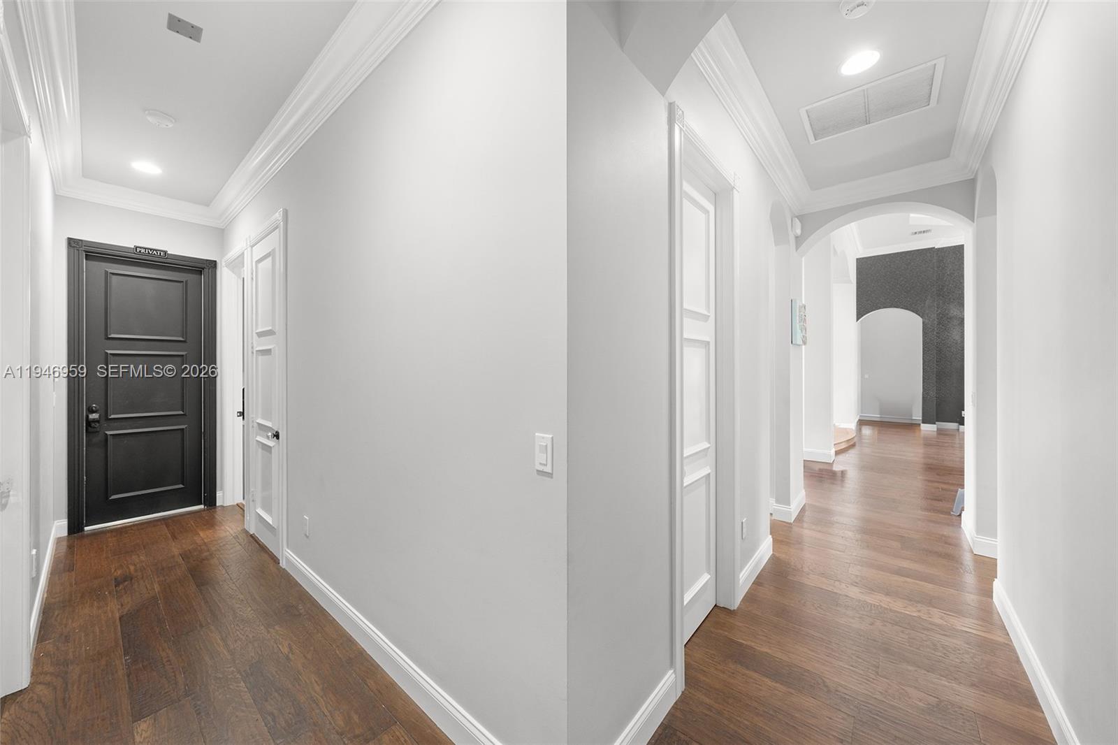 12401 N Stonebrook Circle