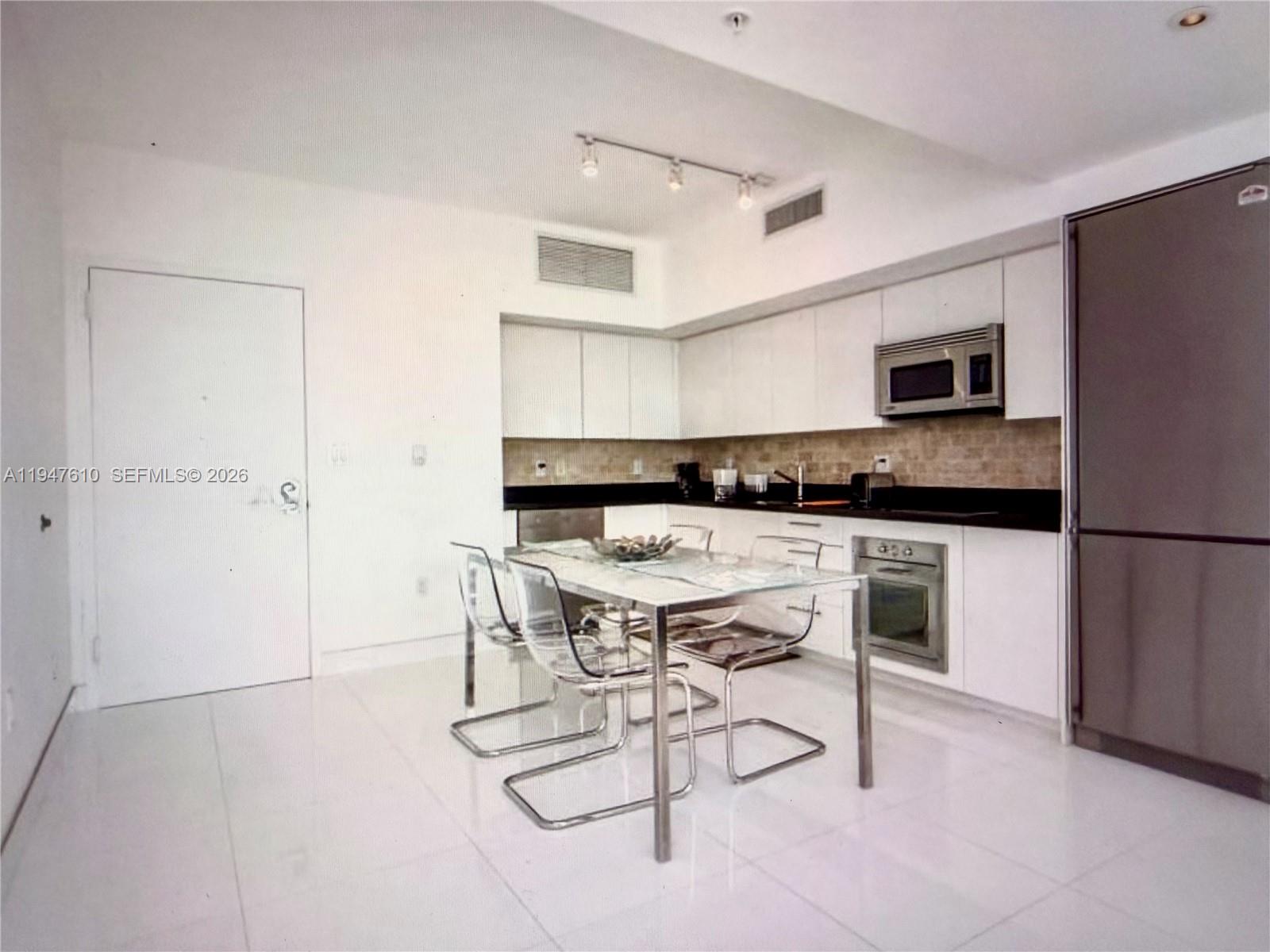 92 SW 3rd Street