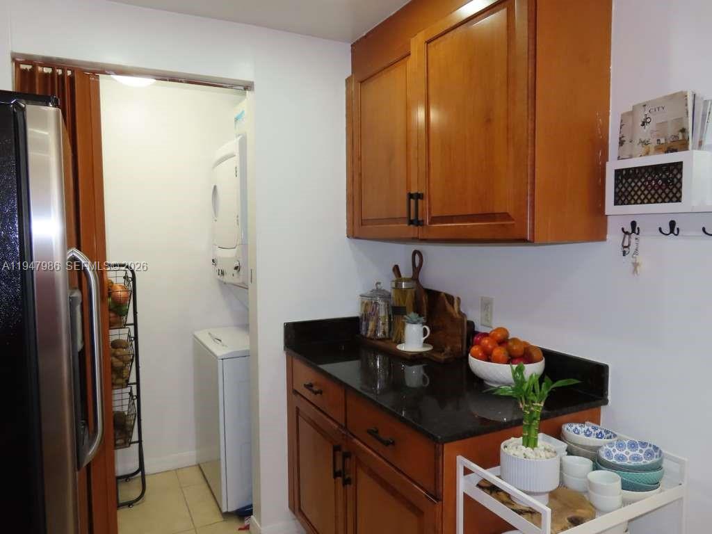 215 SW 42nd Avenue
