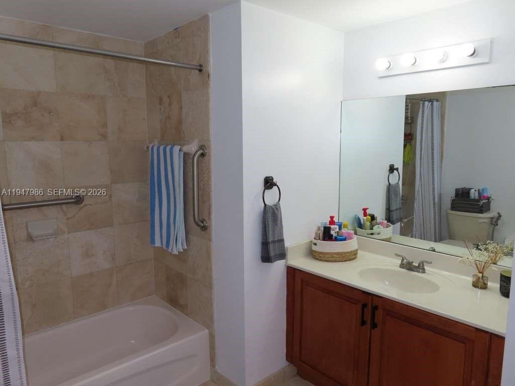 215 SW 42nd Avenue