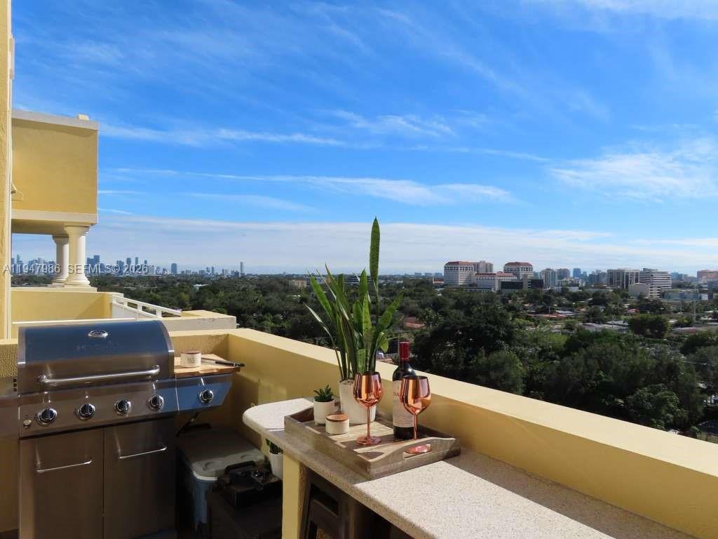 215 SW 42nd Avenue