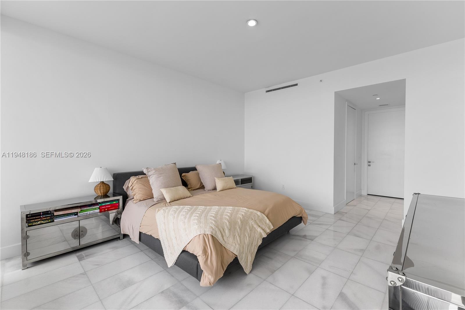 700 NE 26th Terrace