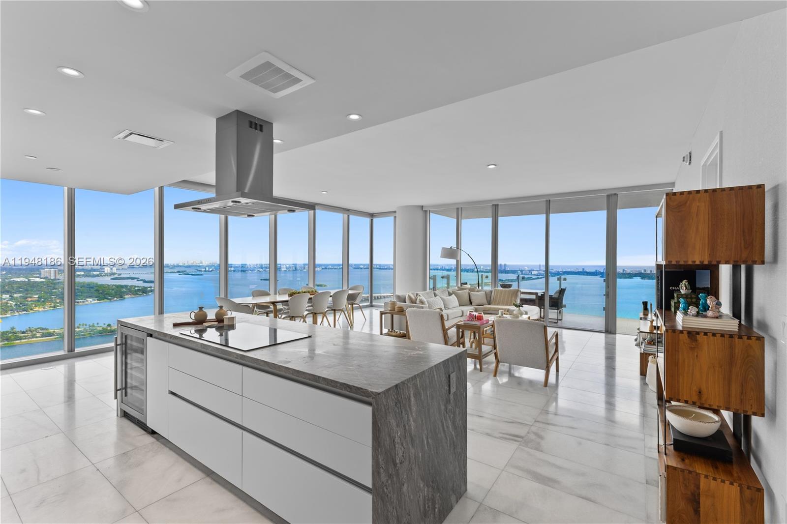 700 NE 26th Terrace