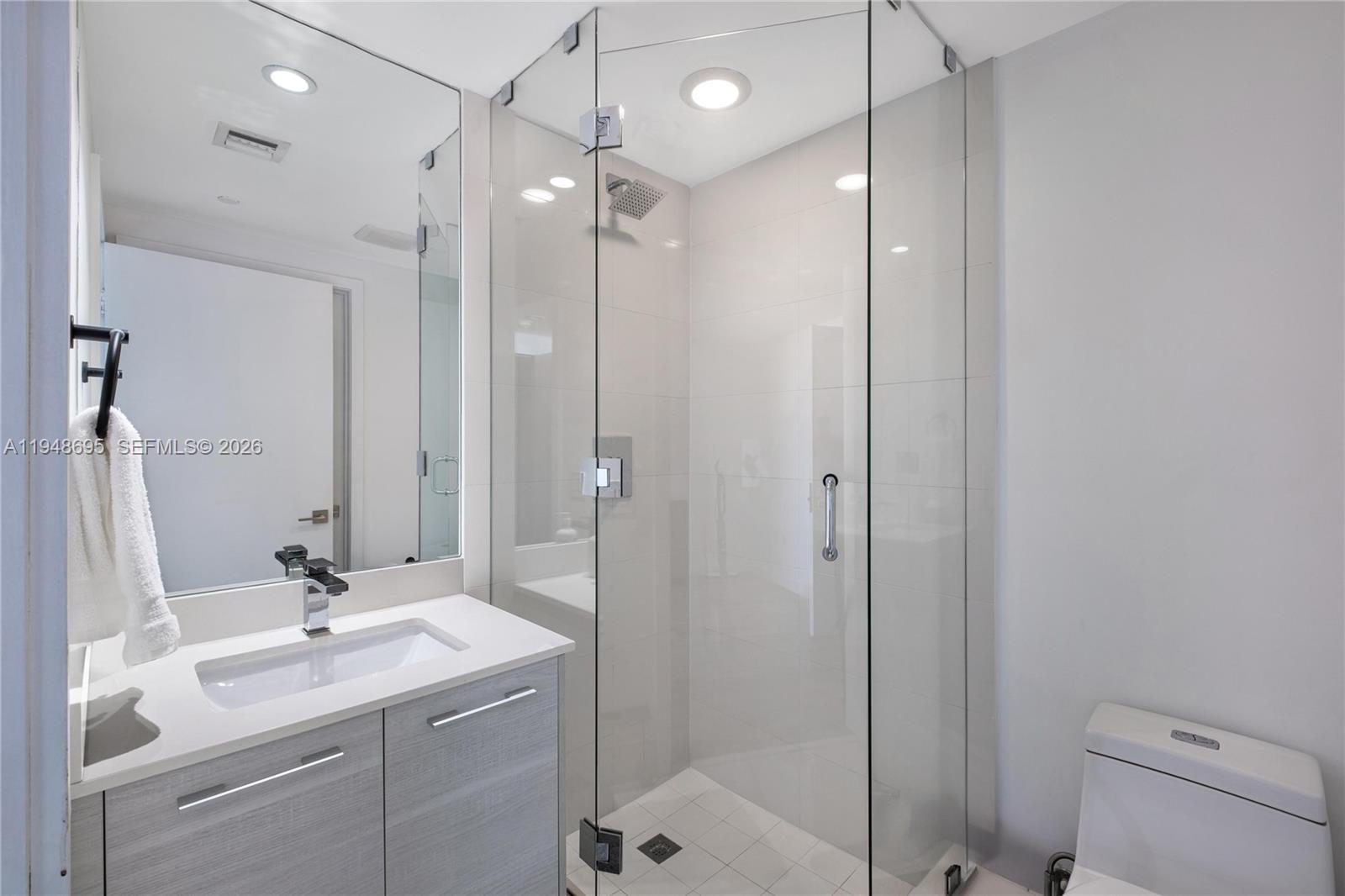 650 NE 32nd Street