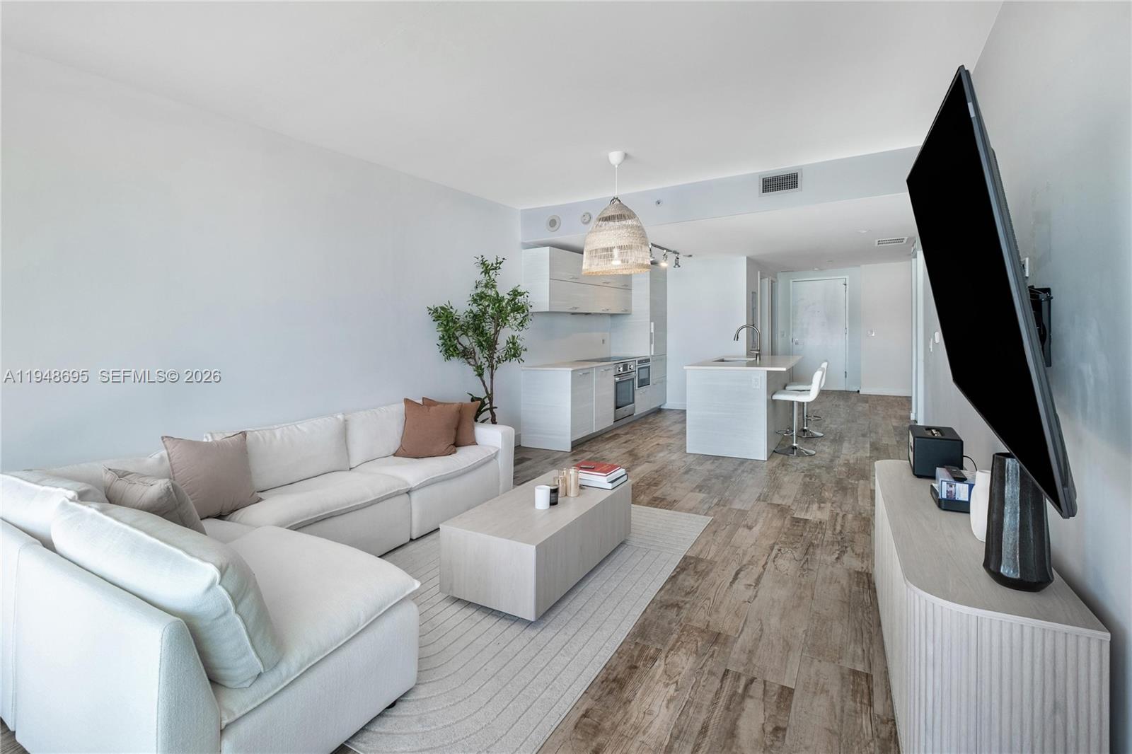 650 NE 32nd Street