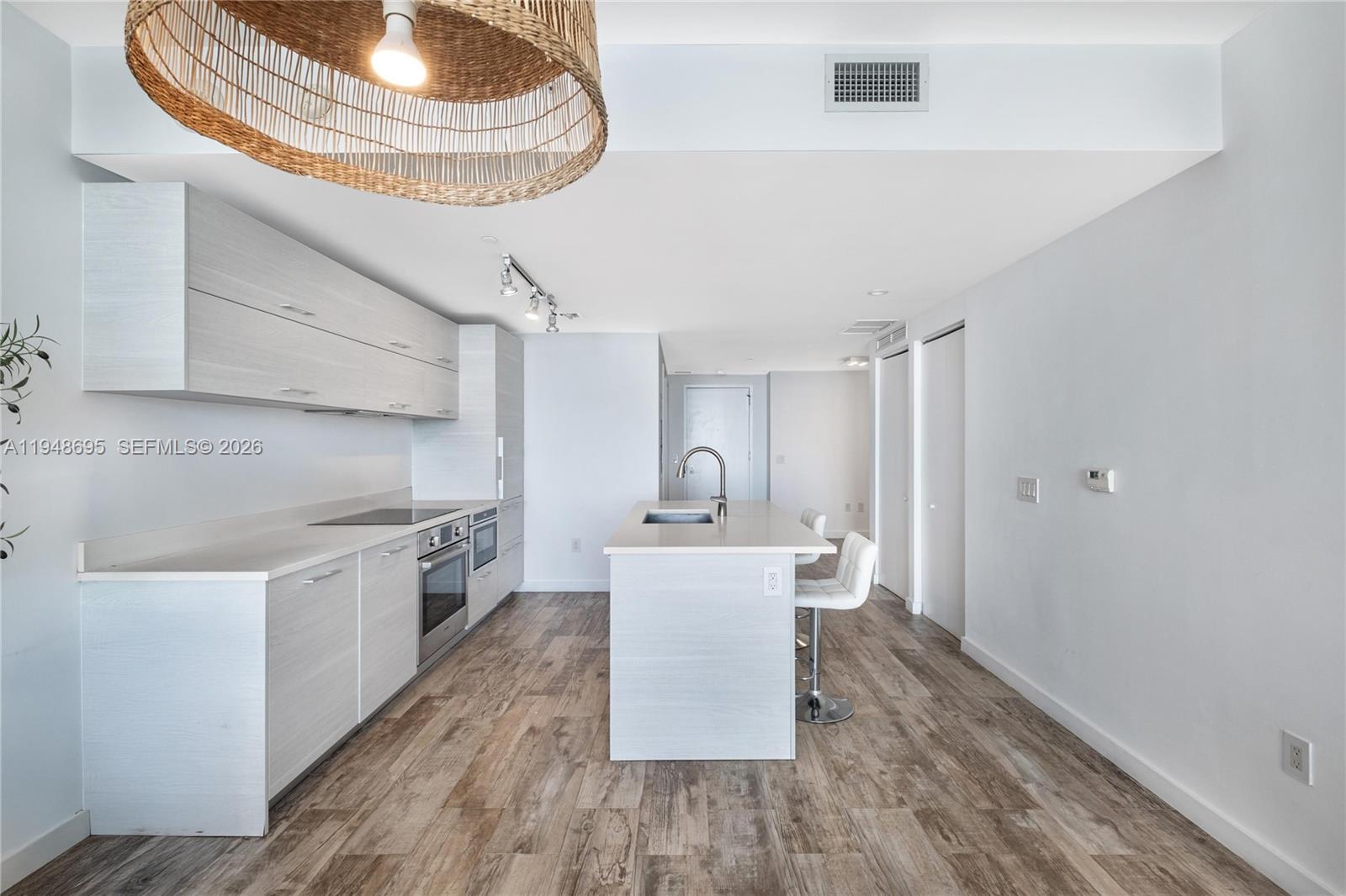 650 NE 32nd Street