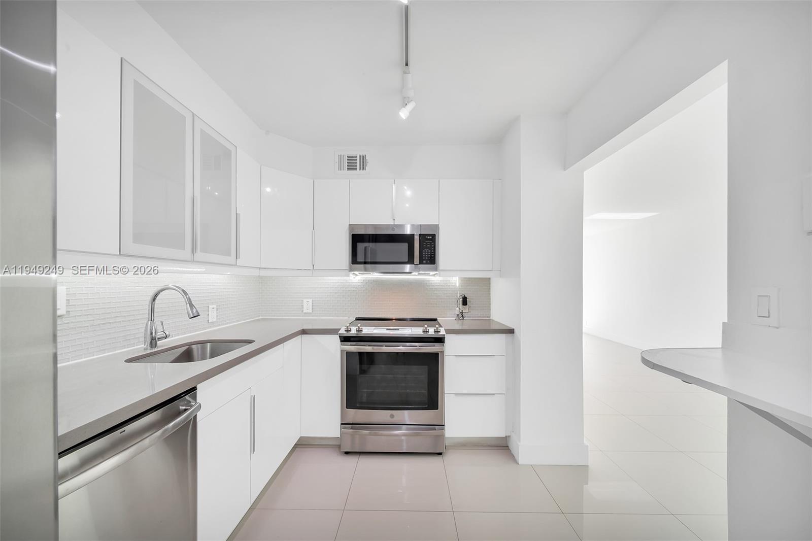 100 Bayview Drive