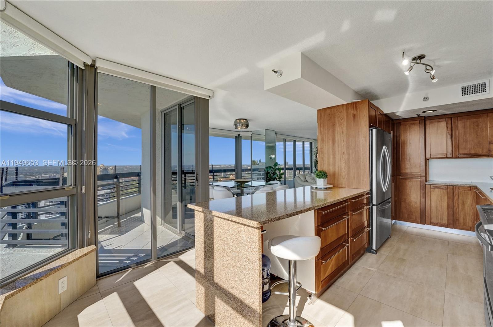 3500 Mystic Pointe Drive