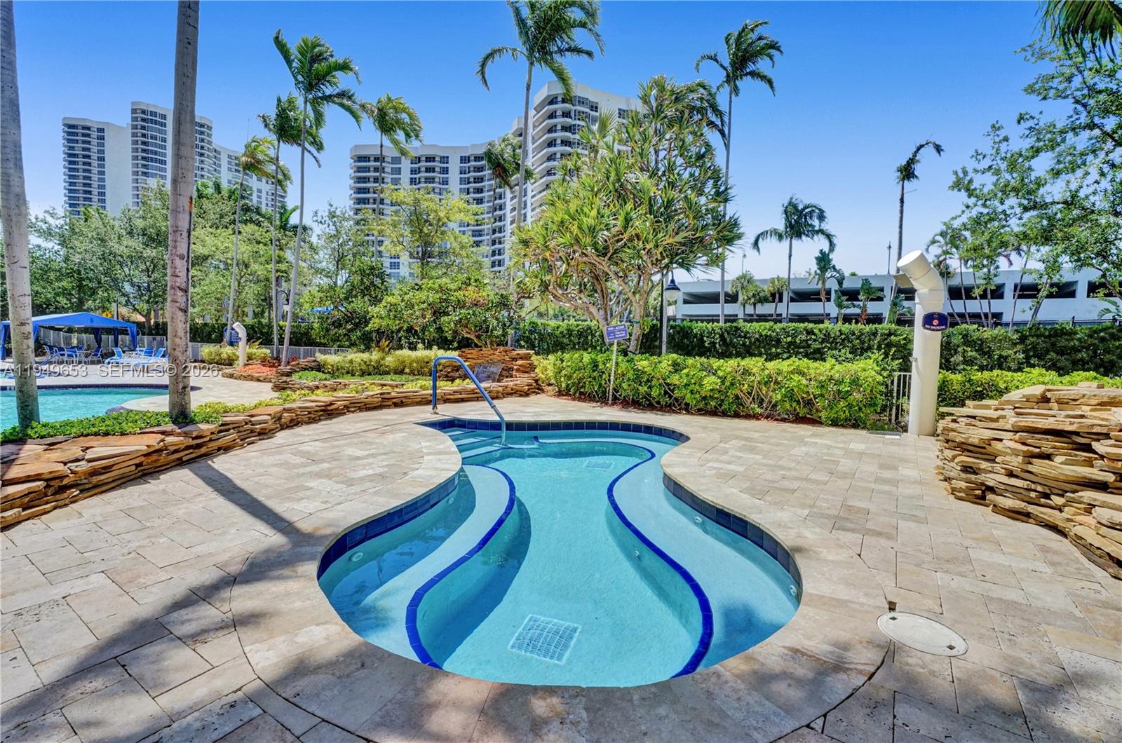 3500 Mystic Pointe Drive