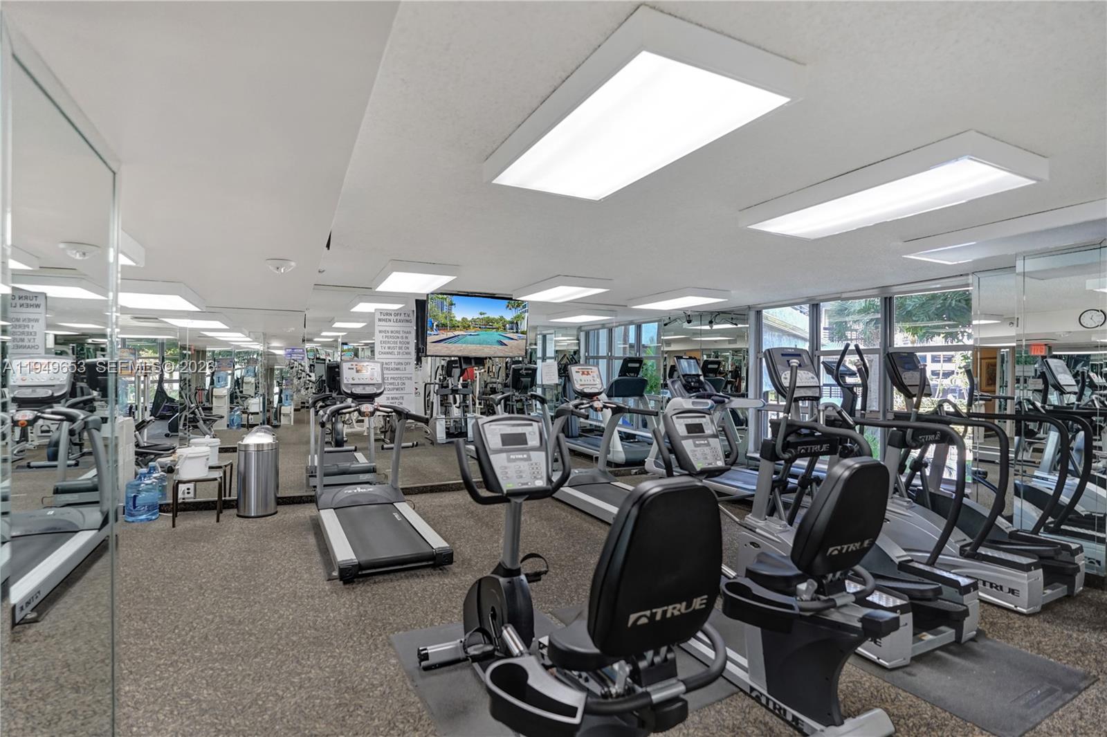 3500 Mystic Pointe Drive