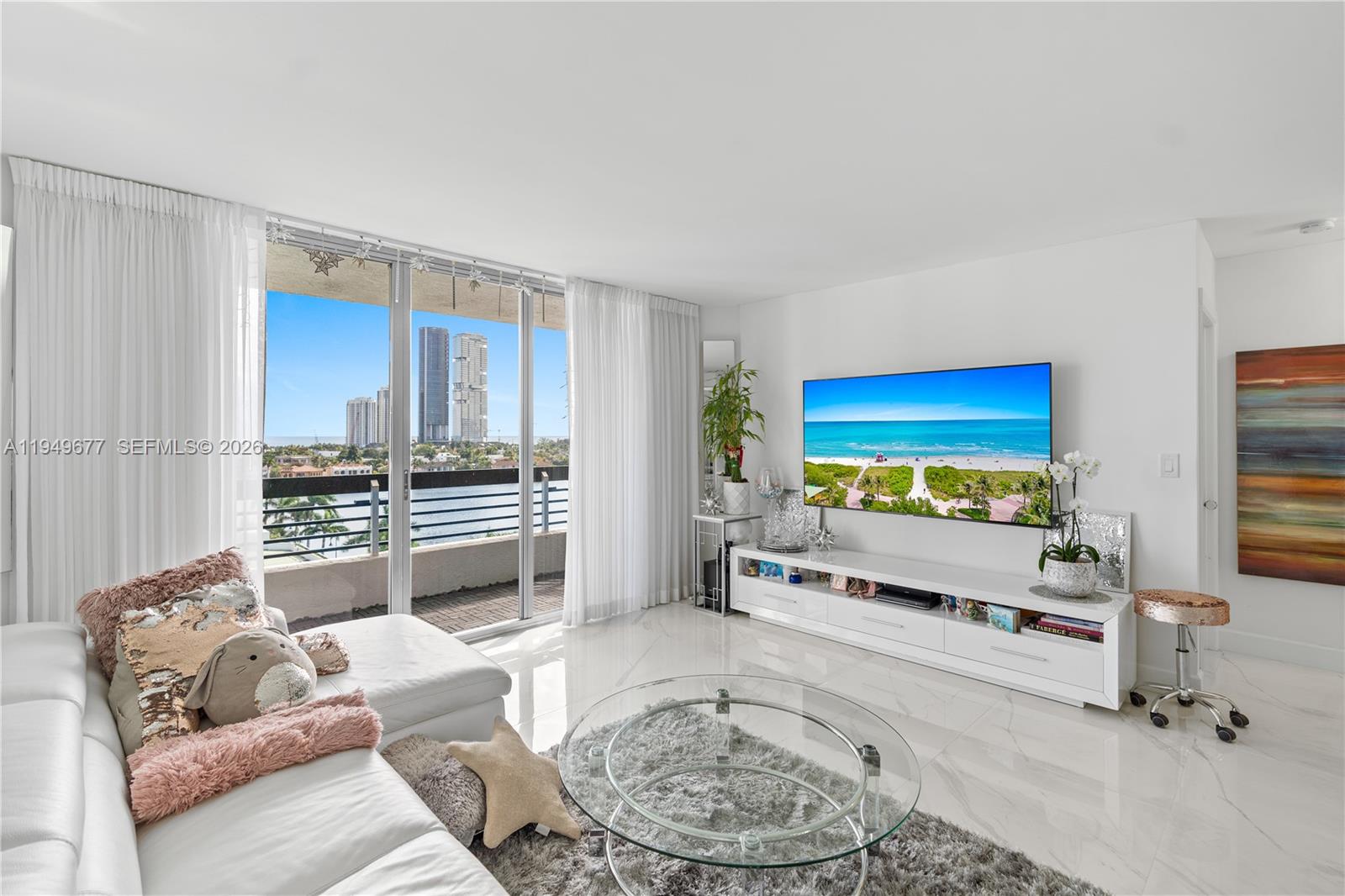 3600 Mystic Pointe Drive