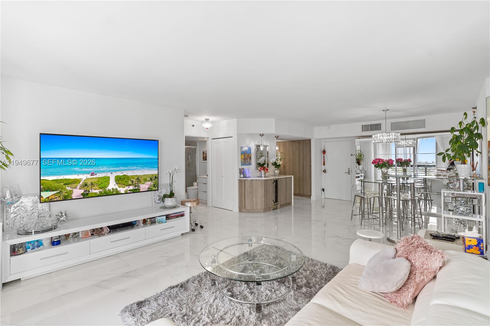 3600 Mystic Pointe Drive