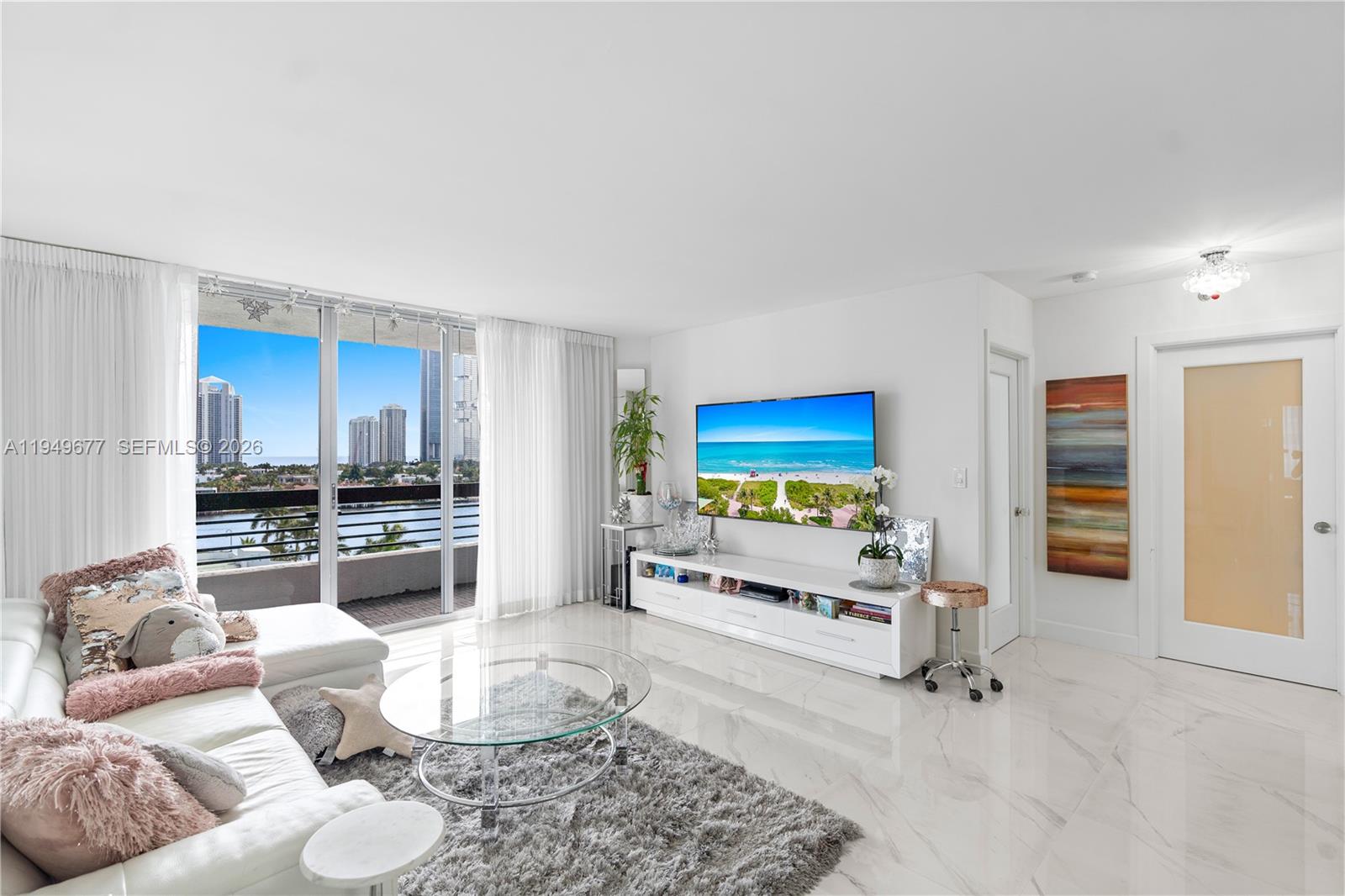 3600 Mystic Pointe Drive