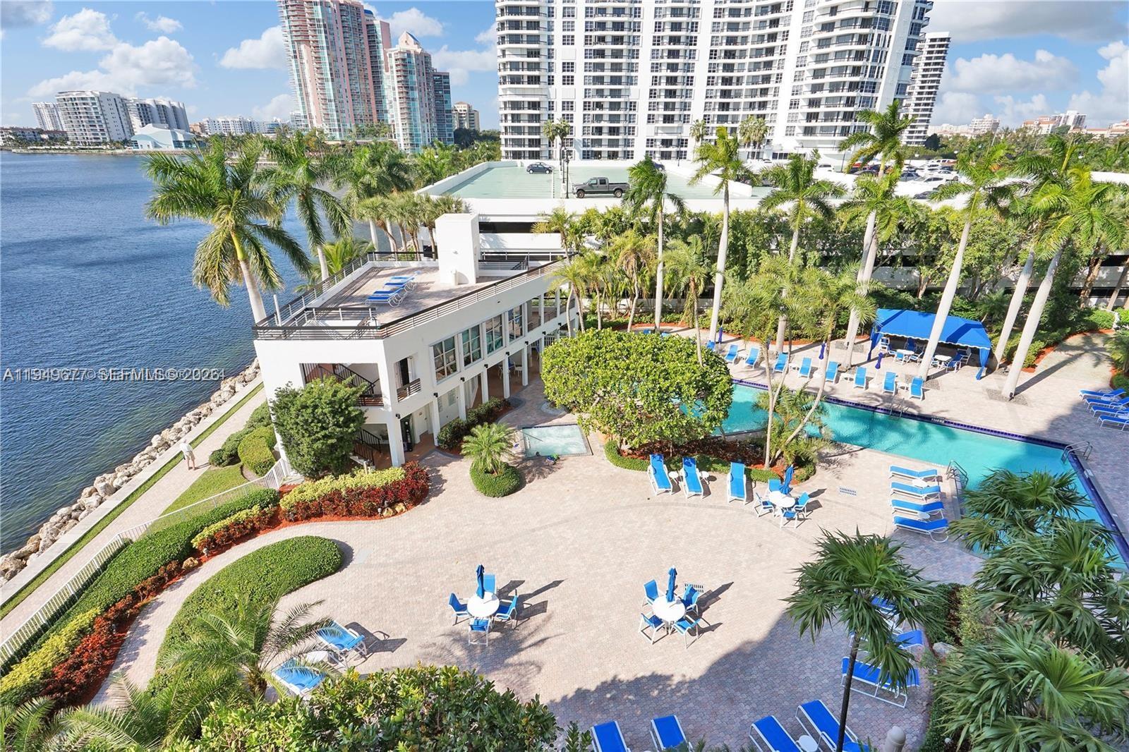 3600 Mystic Pointe Drive