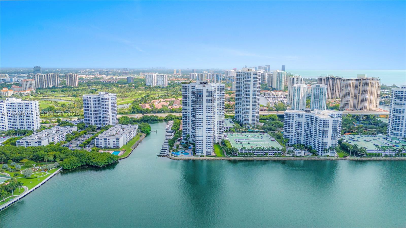 3600 Mystic Pointe Drive
