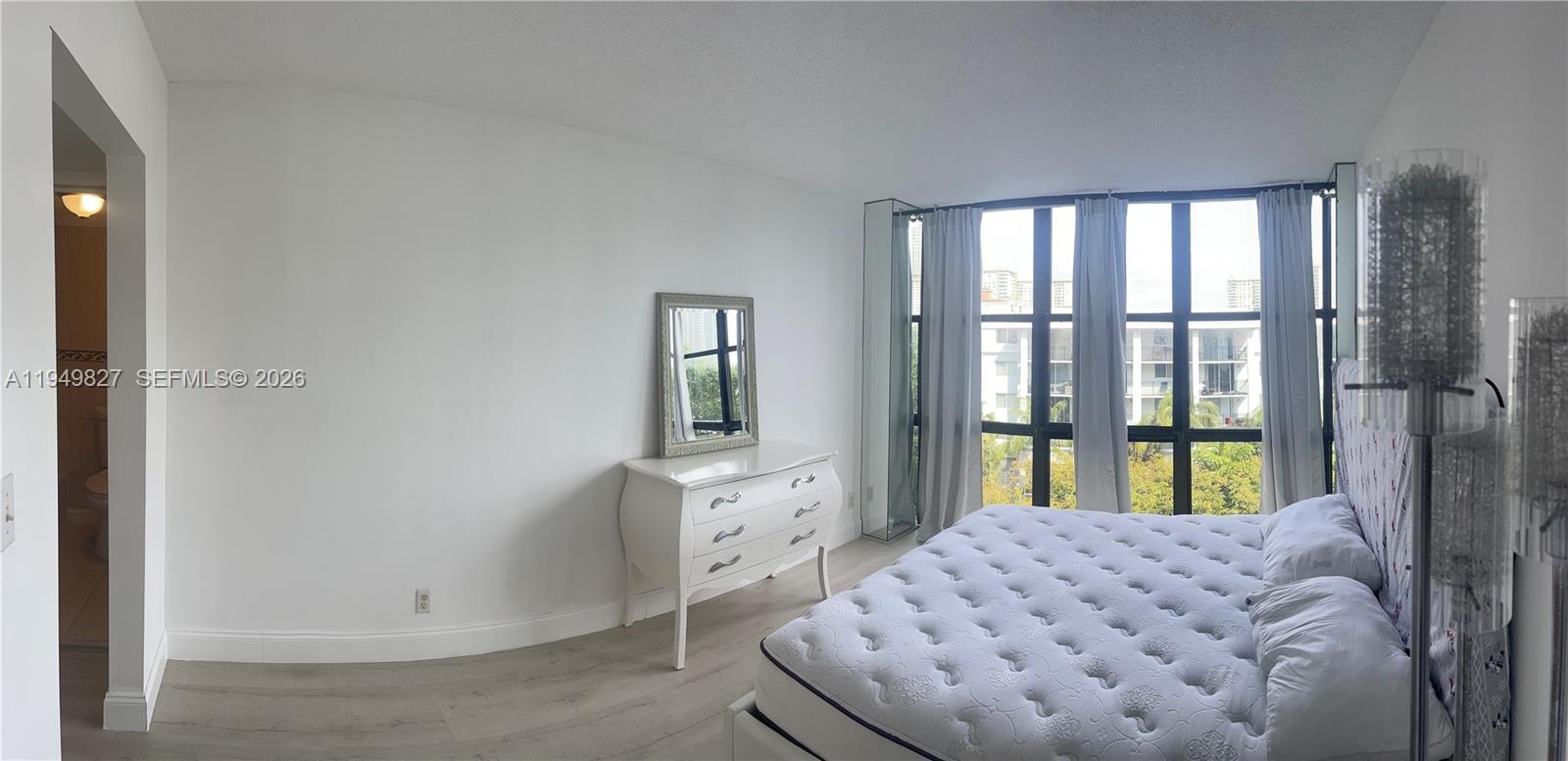 17021 N Bay Road