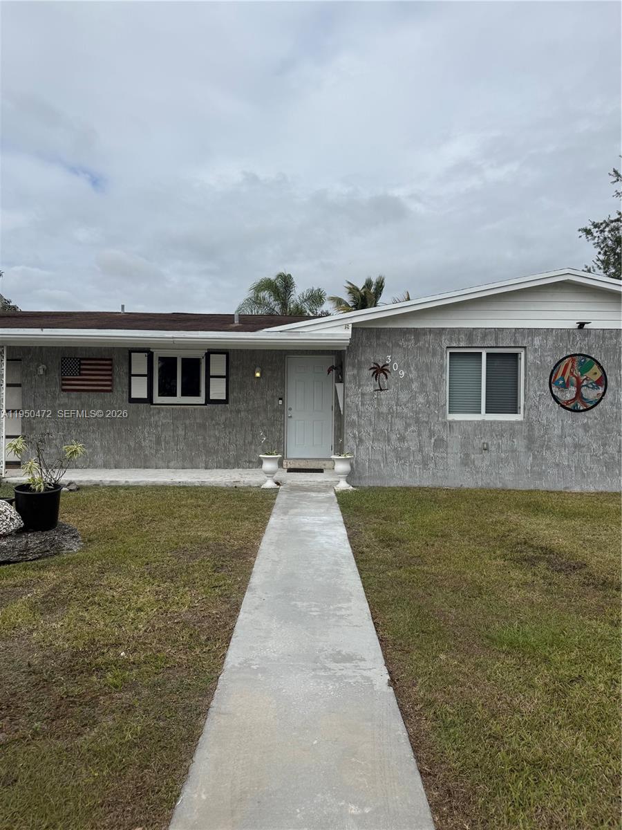 309 NW 15th Street