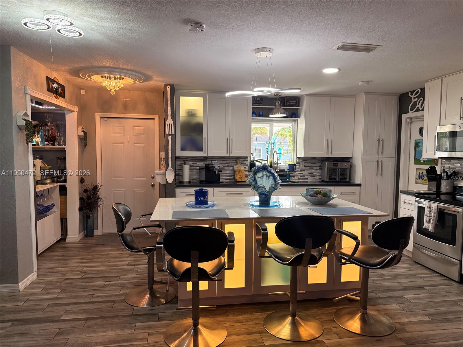 309 NW 15th Street