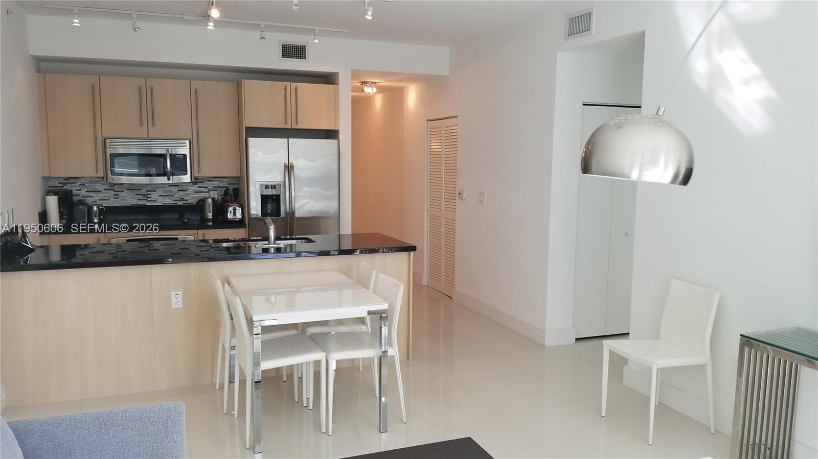 1111 SW 1st Avenue