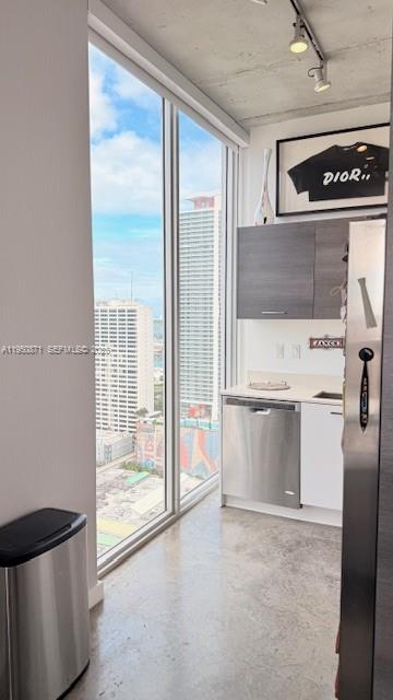 151 SE 1st Street