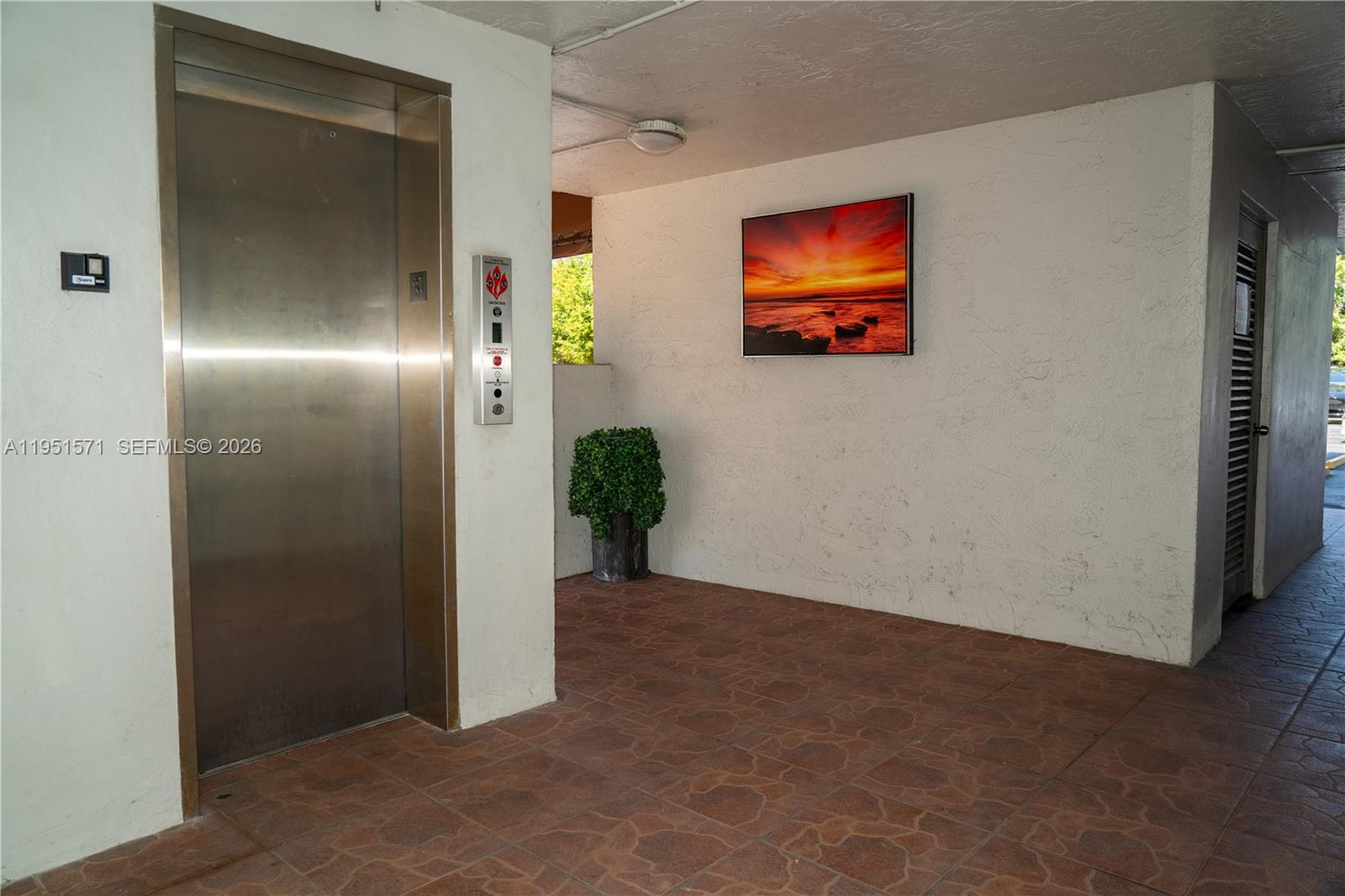 854 NW 87th Avenue