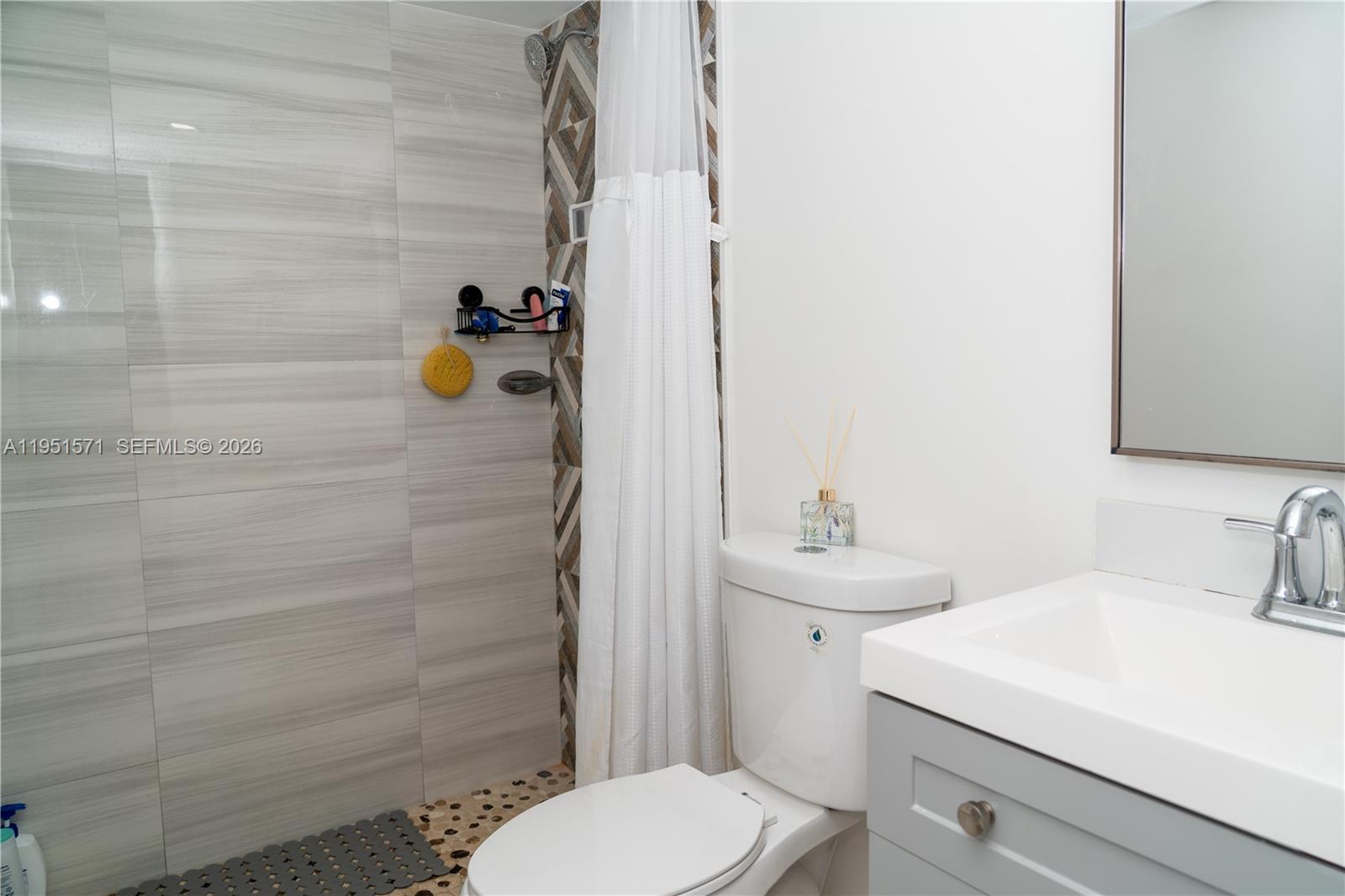 854 NW 87th Avenue