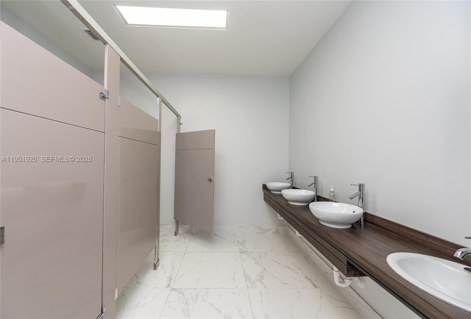 10450 NW 33rd Street