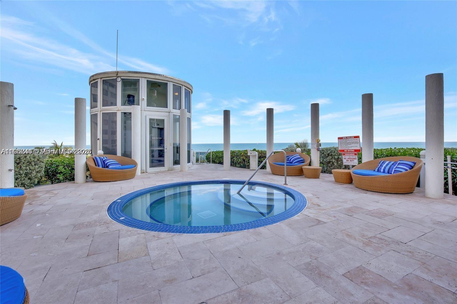 17201 Collins Ave+den