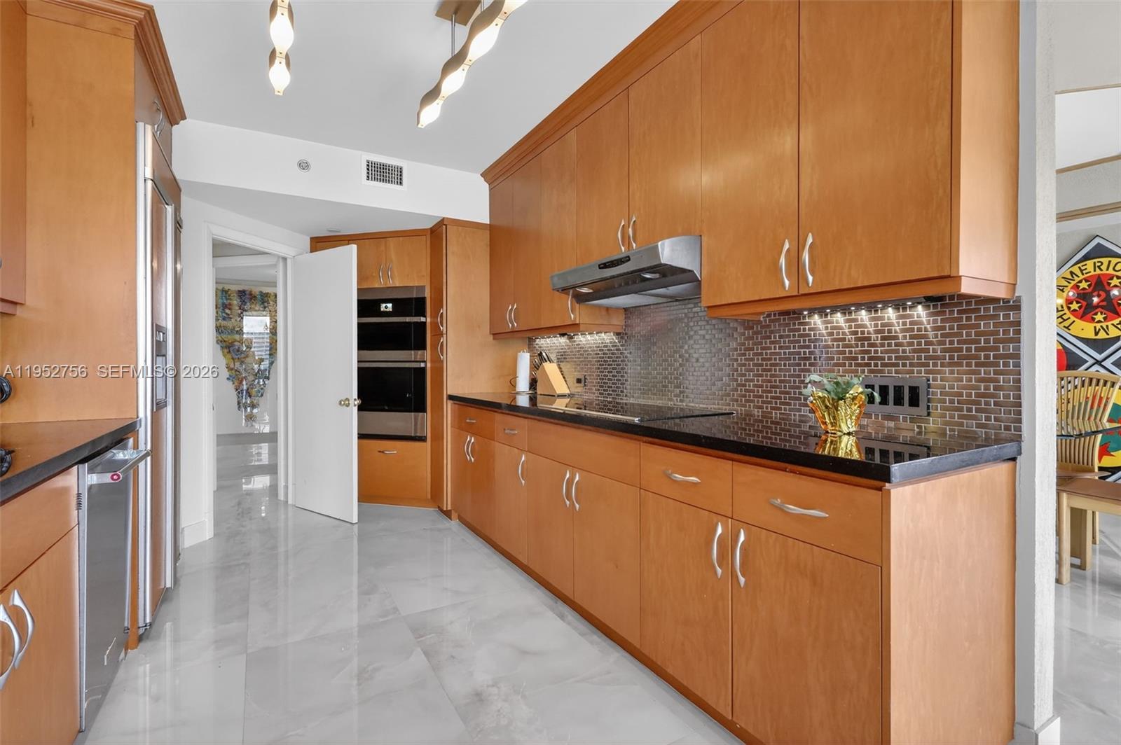 4000 Island Boulevard
