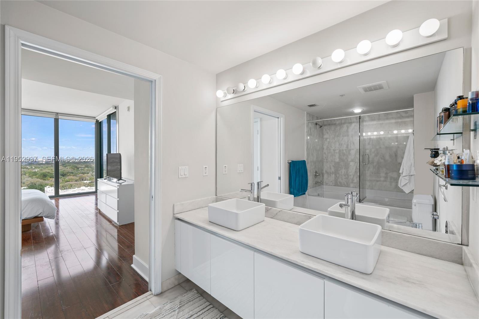 601 NE 36th Street