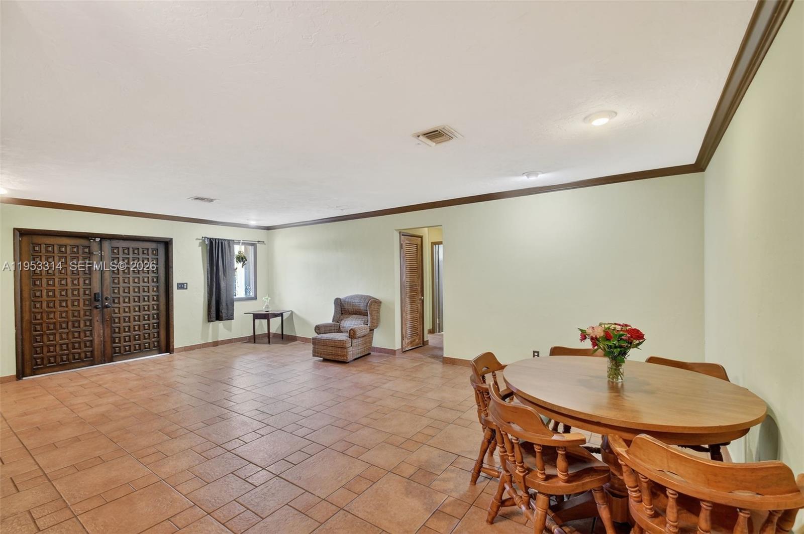 1712 High Ridge Road