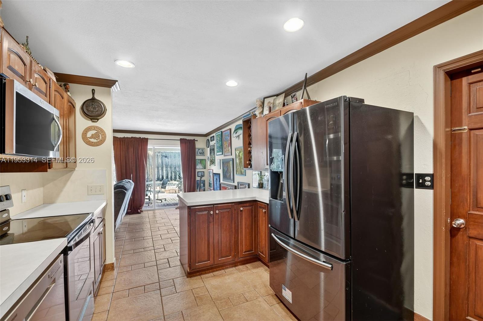 1712 High Ridge Road