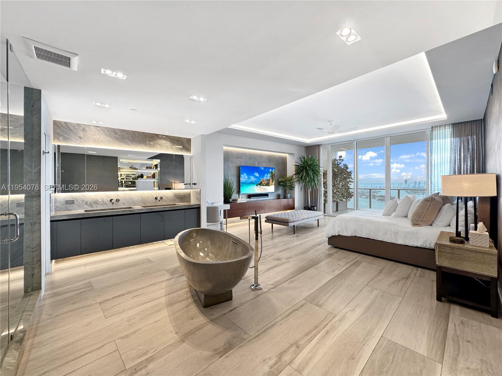 2020 N Bayshore Drive