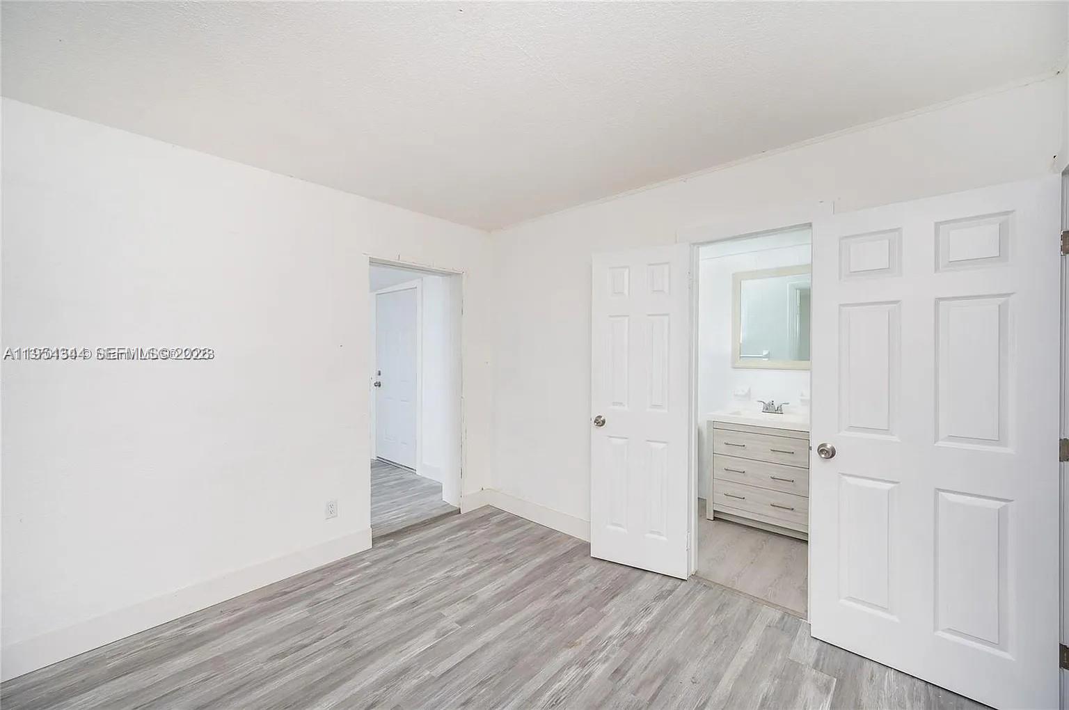 11950 SW 182nd Terrace